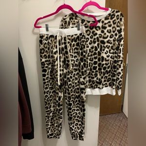 NWOT Leopard PJ Jogger Set Size S